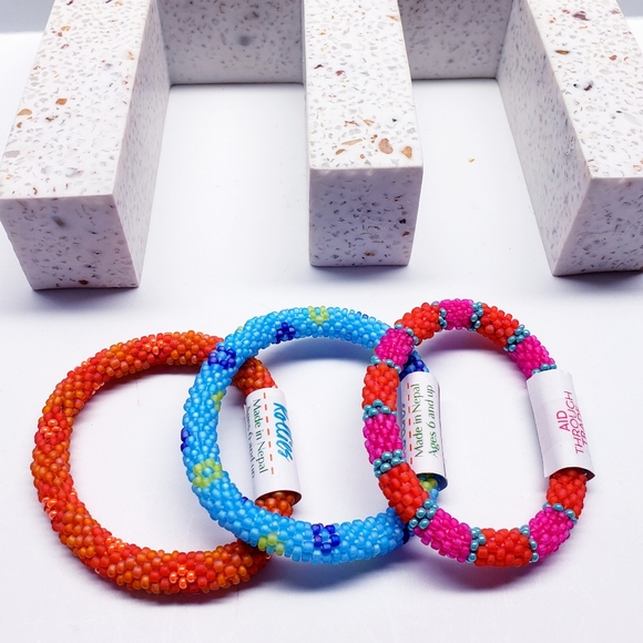 HULA HOOP -The Original Rollies® Bracelet for Kids, 6" round, #6 (3 pieces) - Picture 3 of 5